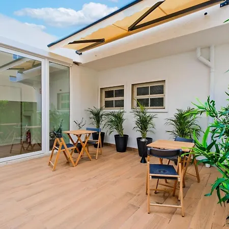 Lovely Fully Equipped Near Subway N12 Apartman *