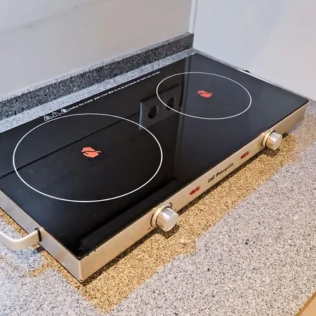 Lovely Fully Equipped Near Subway N12 Apartman Lisboa