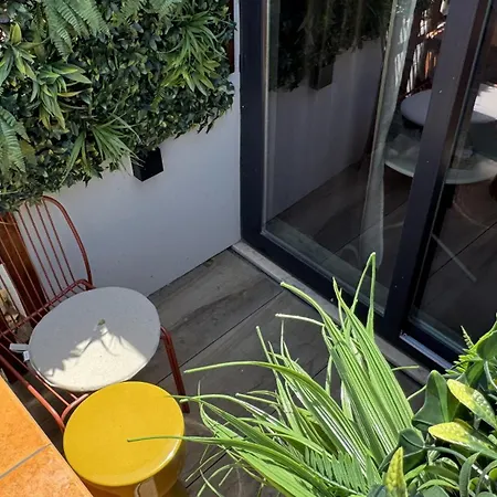 Lovely Fully Equipped Near Subway N12 Appartement Lissabon
