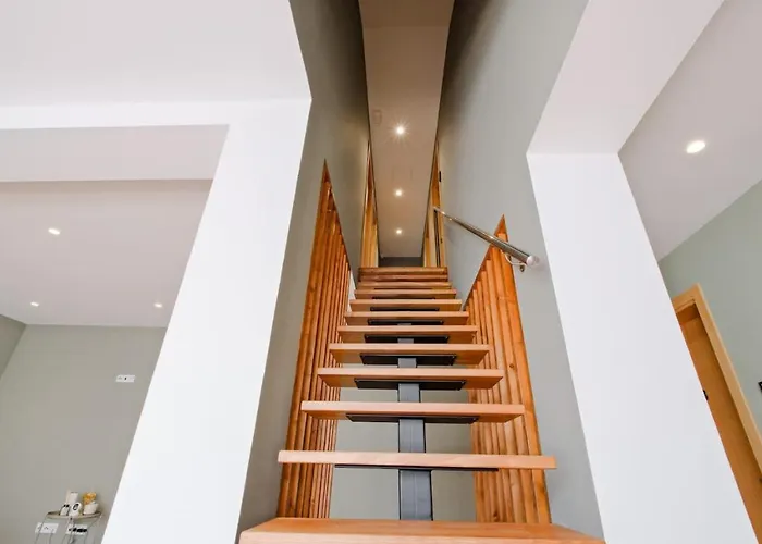 Lovely Fully Equipped Near Subway N12 Apartment Lisbon