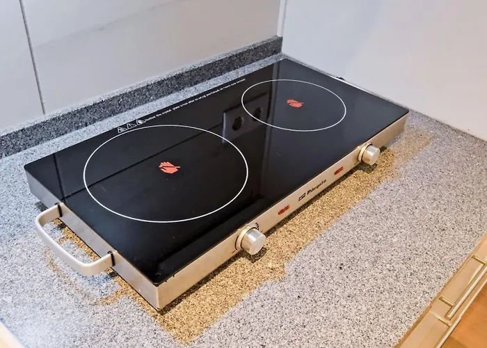 Lovely Fully Equipped Near Subway N12 Apartment Lisbon